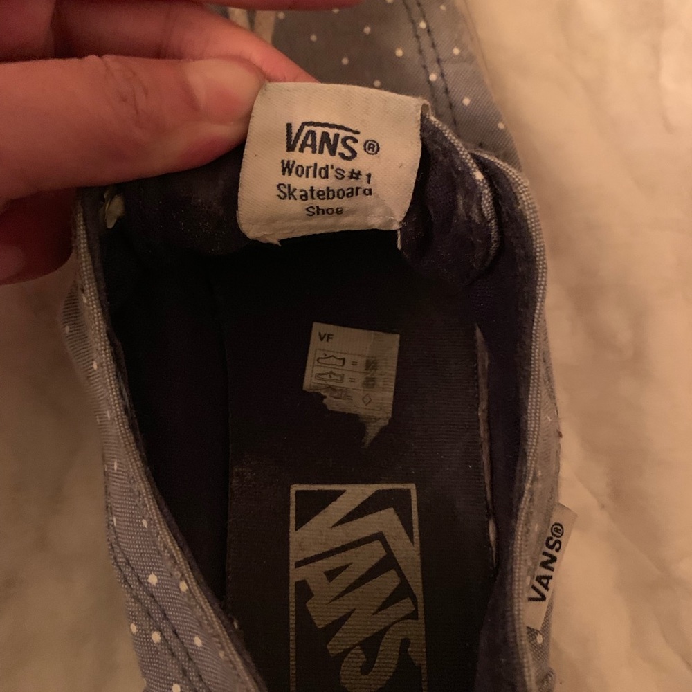 Vans - Picture 3 of 4